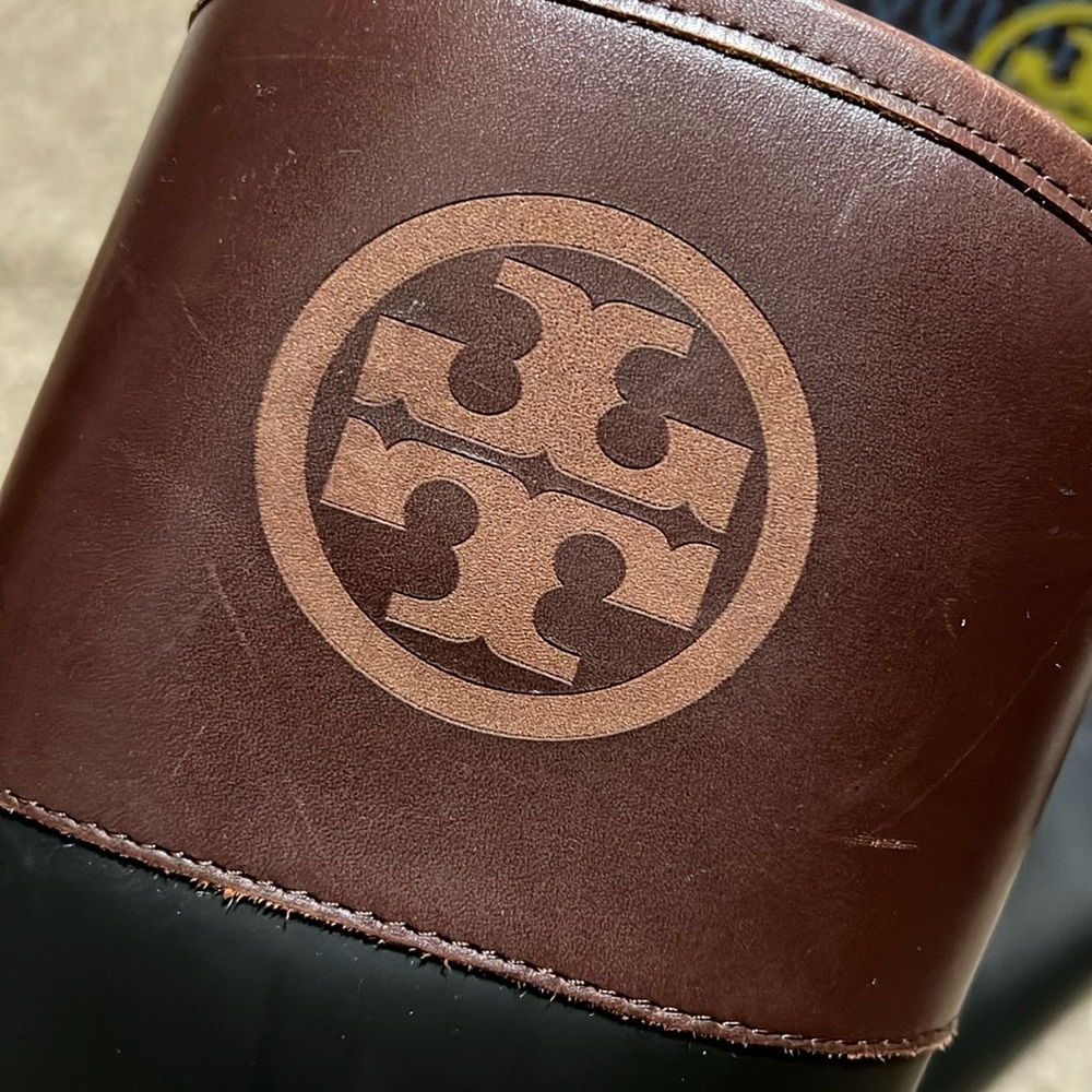 Tory Burch Classic Rainboot Semi Shine - Picture 4 of 5